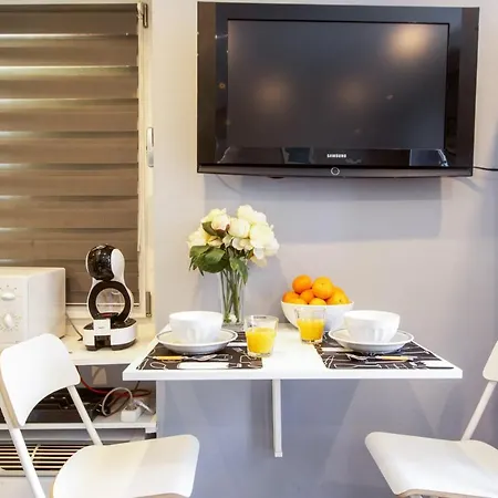 Nice Cozy Studio Close To The City-center - - Welkeys